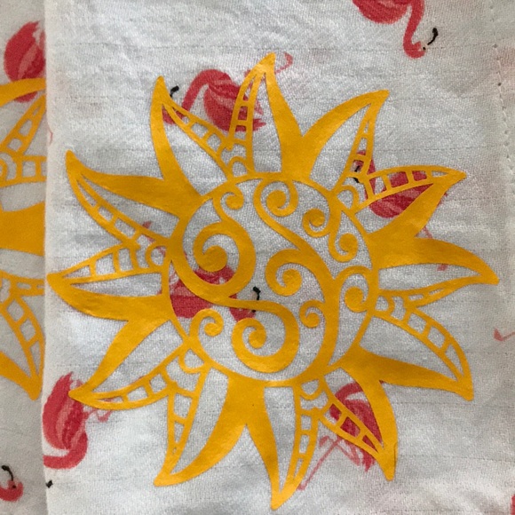 Set of 2 Cotton Napkins with Yellow Sun Detail - Picture 2 of 3